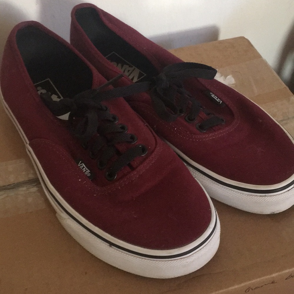 Bergundy vans